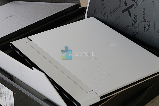 【レビュー】Alienware x14 R2