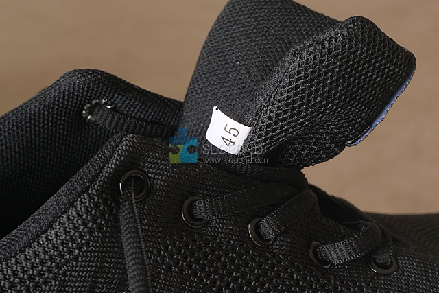 アマゾンで1500円以下、激安スニーカー「FASHION PROEFSSIONAL SAKTEBARD SHOE」を買ってみた