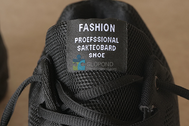 アマゾンで1500円以下、激安スニーカー「FASHION PROEFSSIONAL SAKTEBARD SHOE」を買ってみた