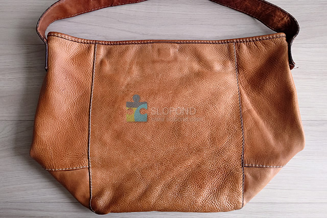 中古レザーバッグをクリーニングと保湿クリームを使って蘇らせてみた